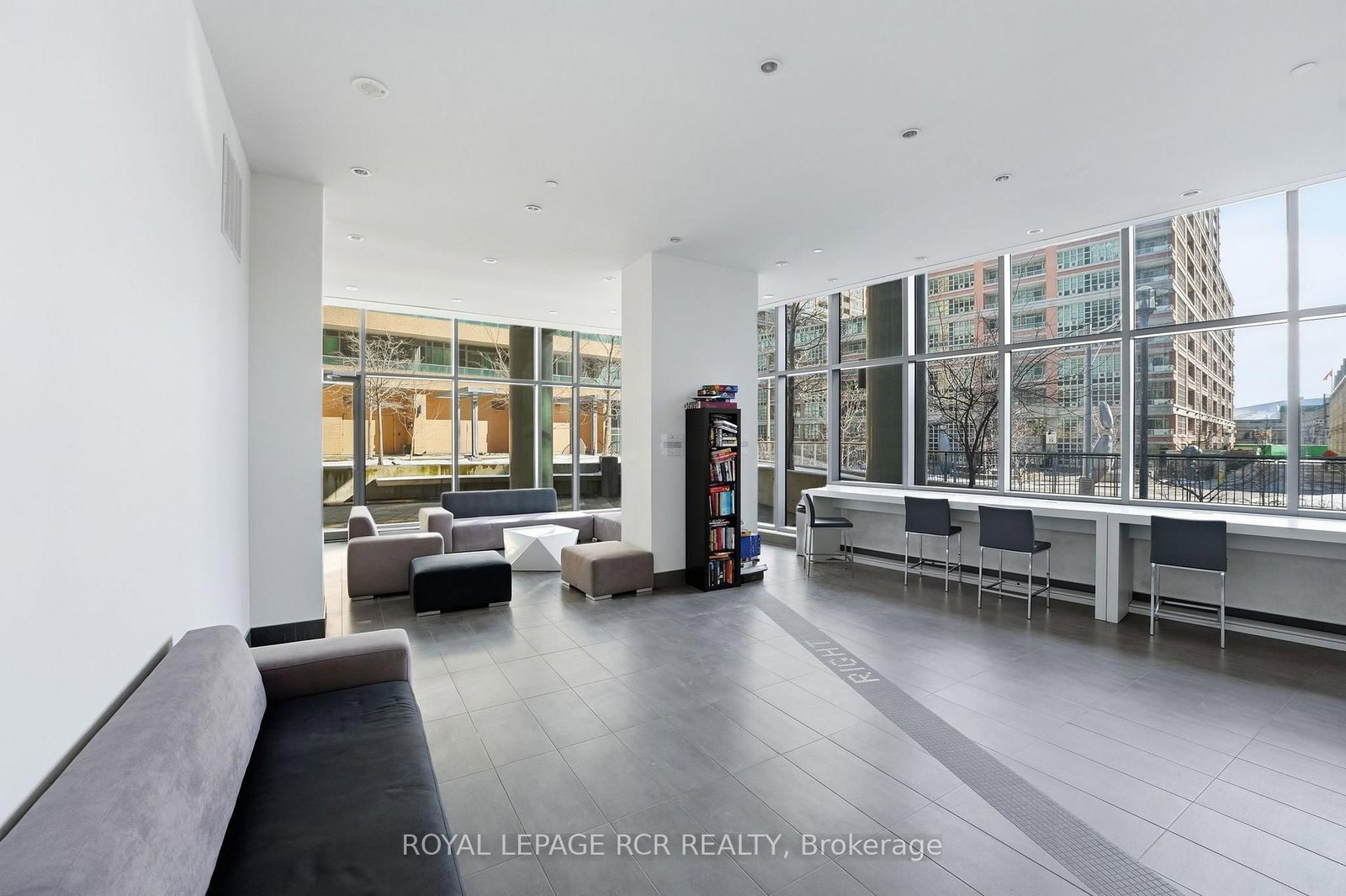 150 East Liberty Street, Unit 1210 - Photo 27