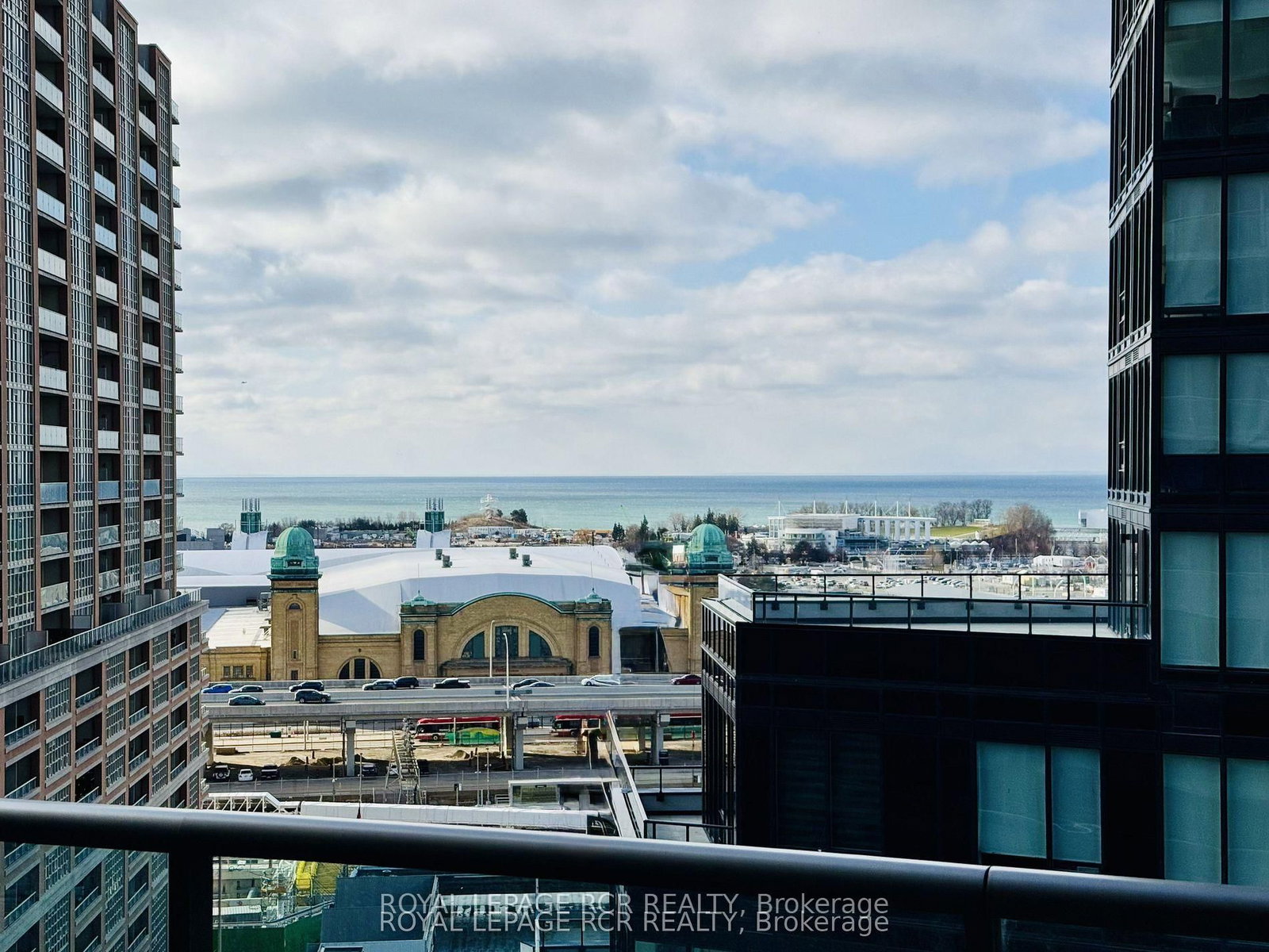 150 East Liberty Street, Unit 1210 - Photo 31