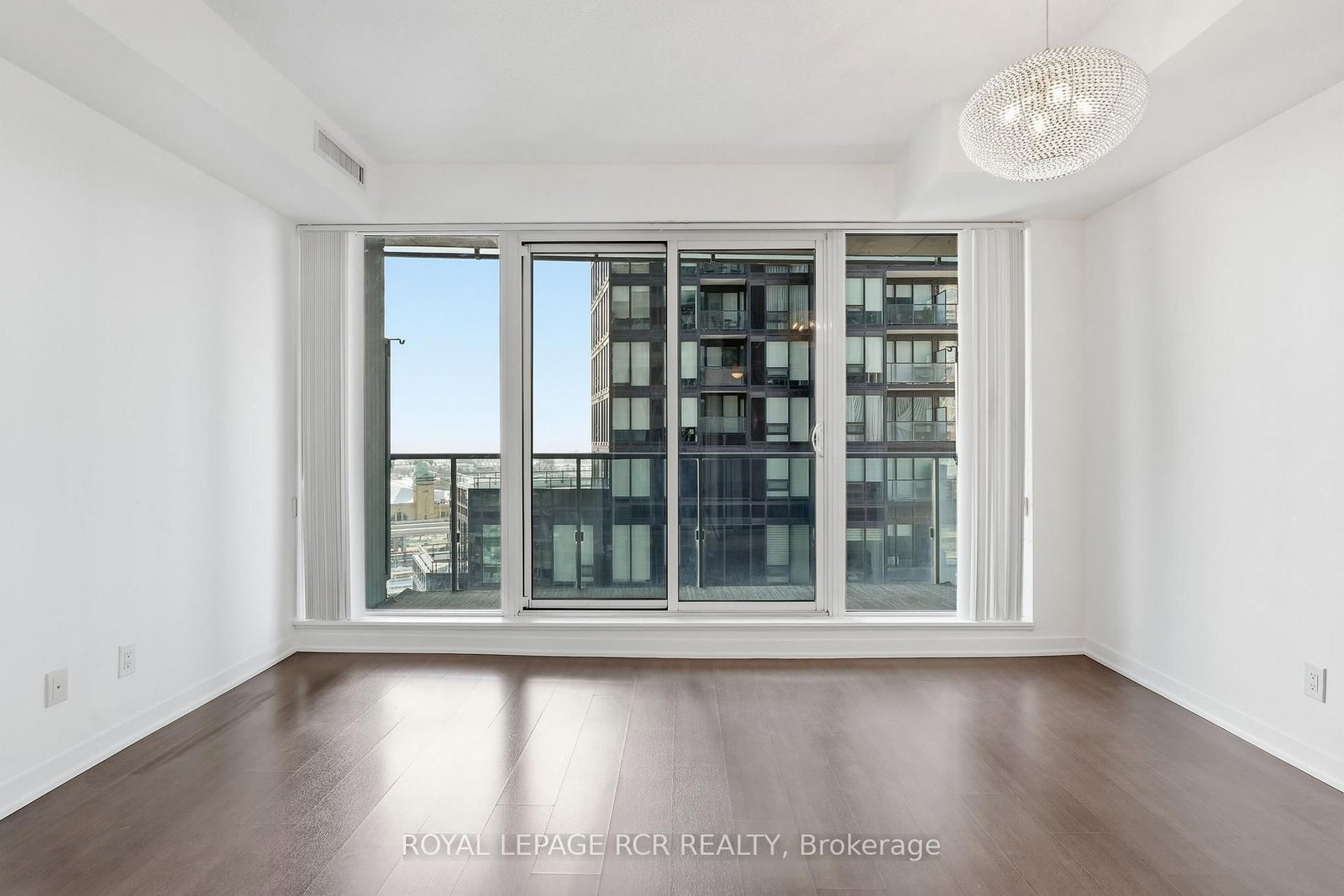 150 East Liberty Street, Unit 1210 - Photo 6