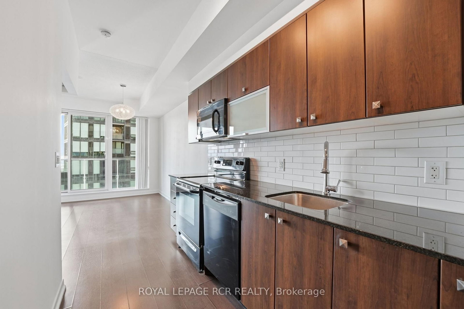 150 East Liberty Street, Unit 1210 - Photo 7