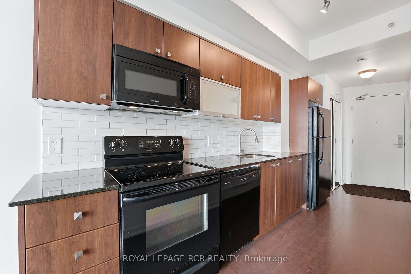 150 East Liberty Street, Unit 1210 - Photo 8