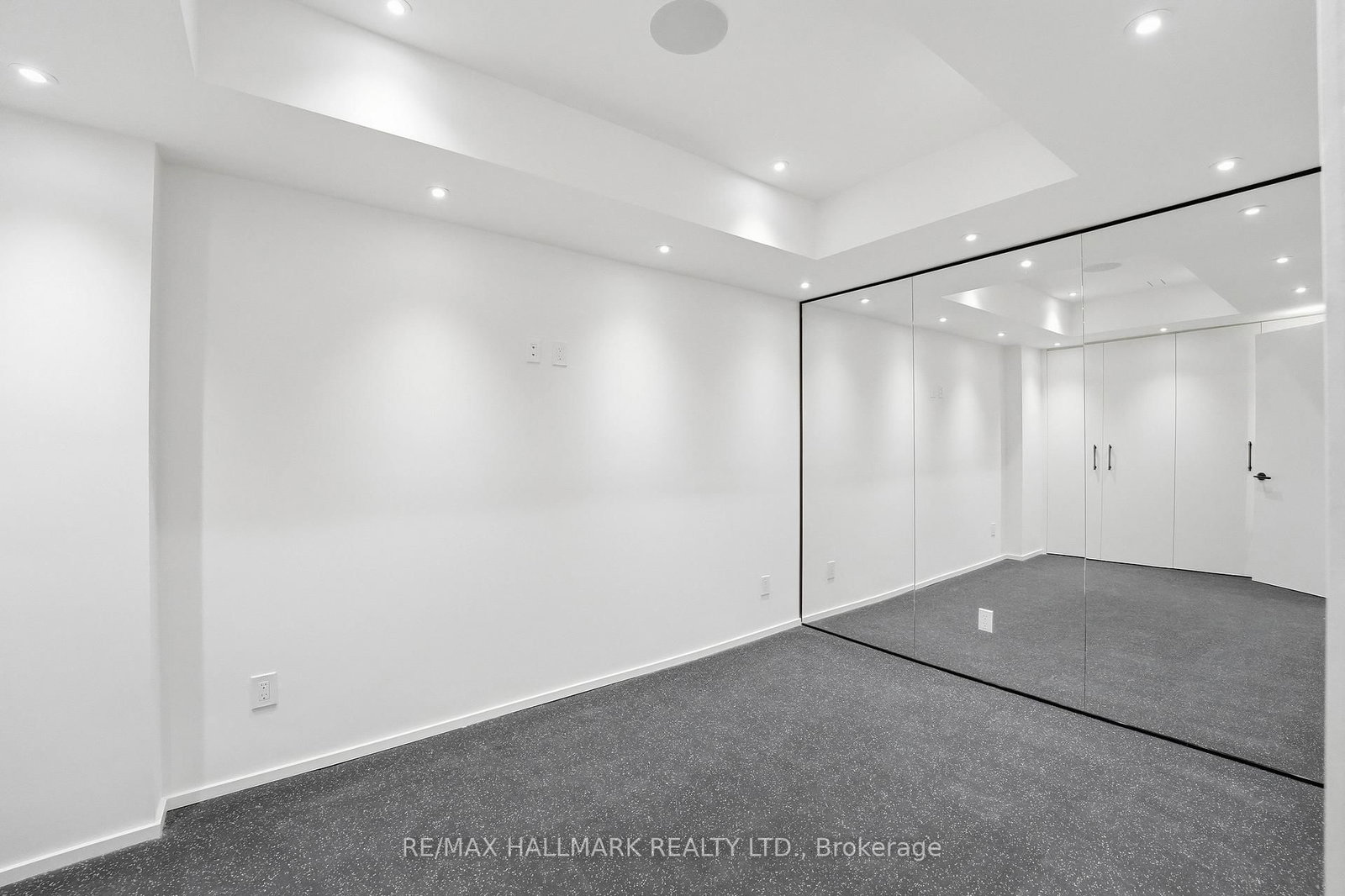 48 Shaftesbury Avenue • Toronto, ON photo 24