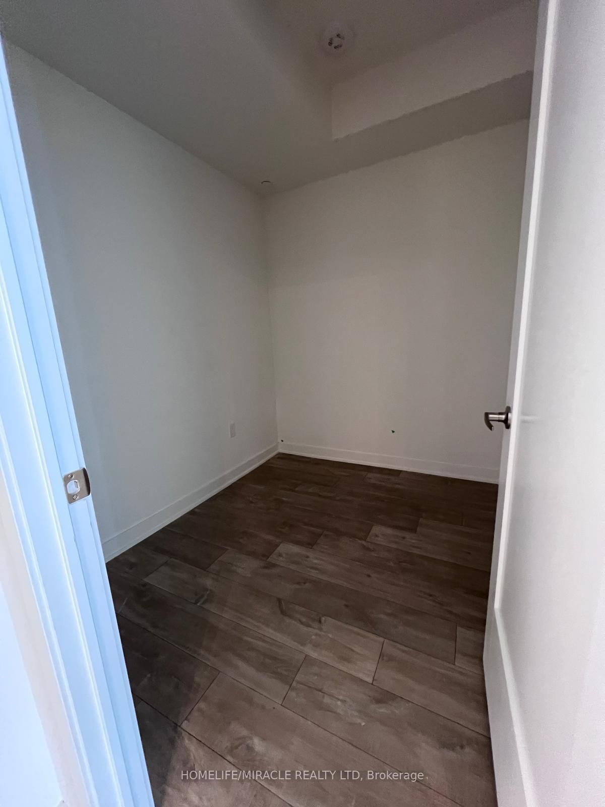 135 LOWER SHERBOURNE Street, Unit 2423 - Photo 5