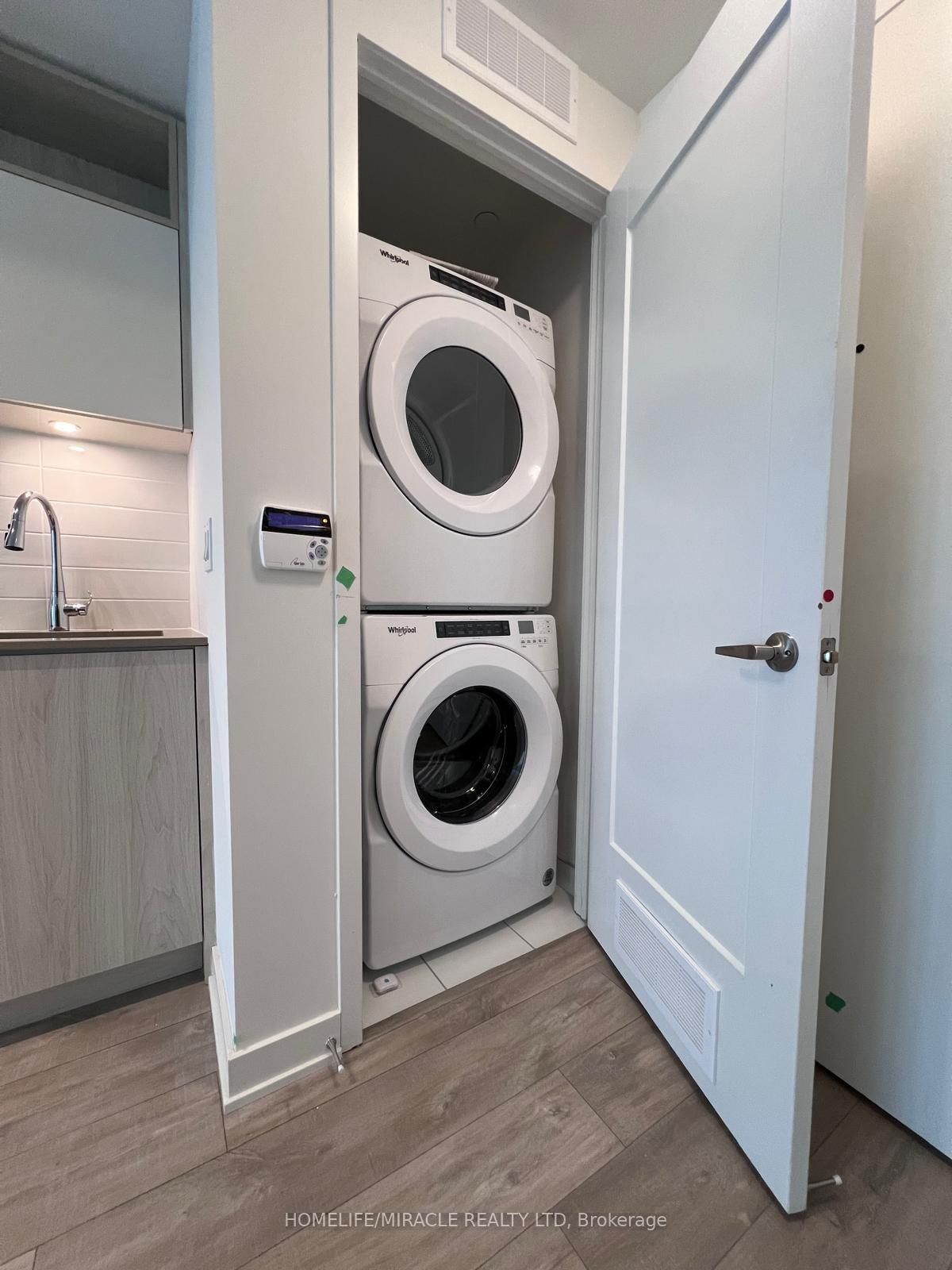 135 LOWER SHERBOURNE Street, Unit 2423 - Photo 7