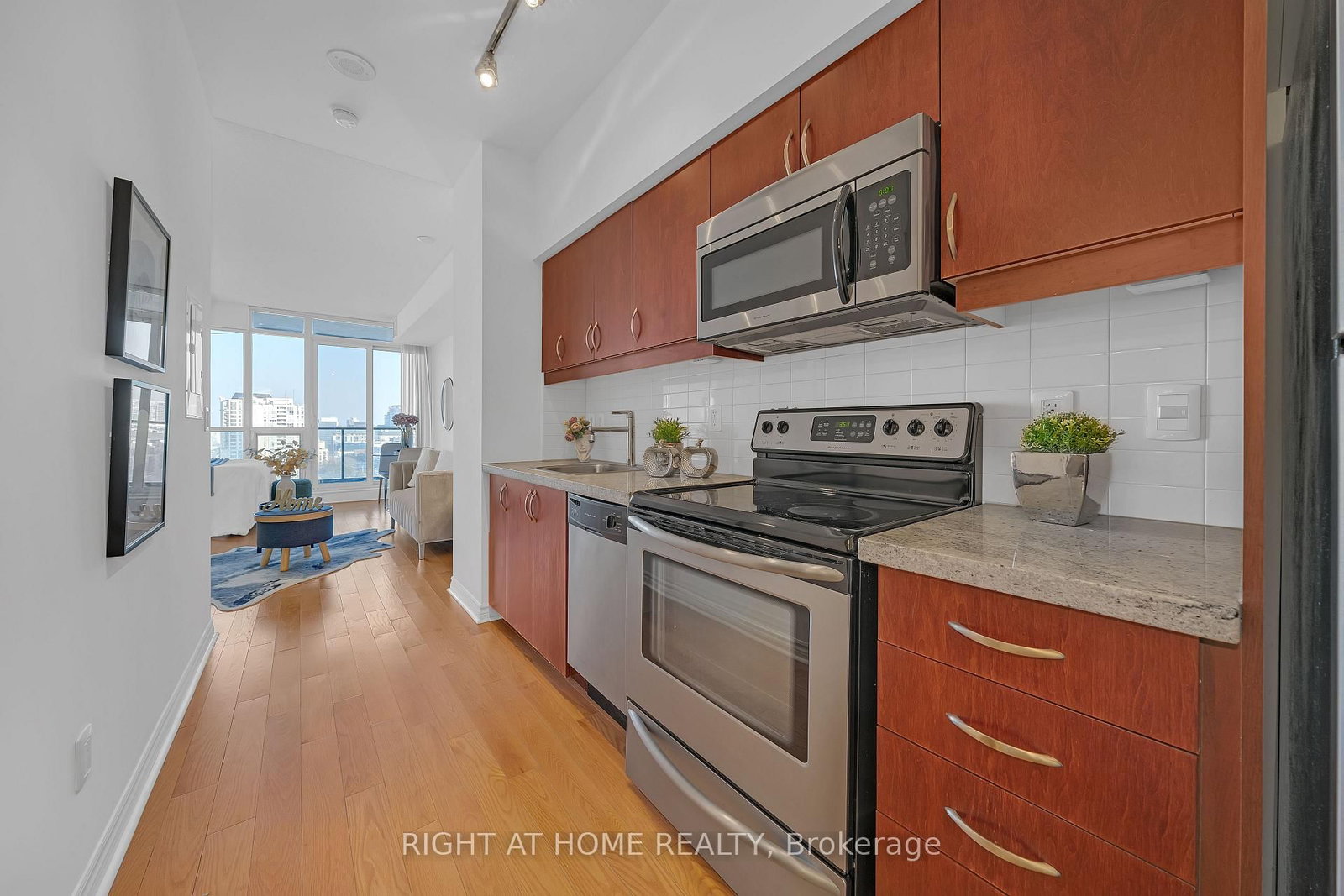 2885 Bayview Avenue, Unit 1003 - Photo 18