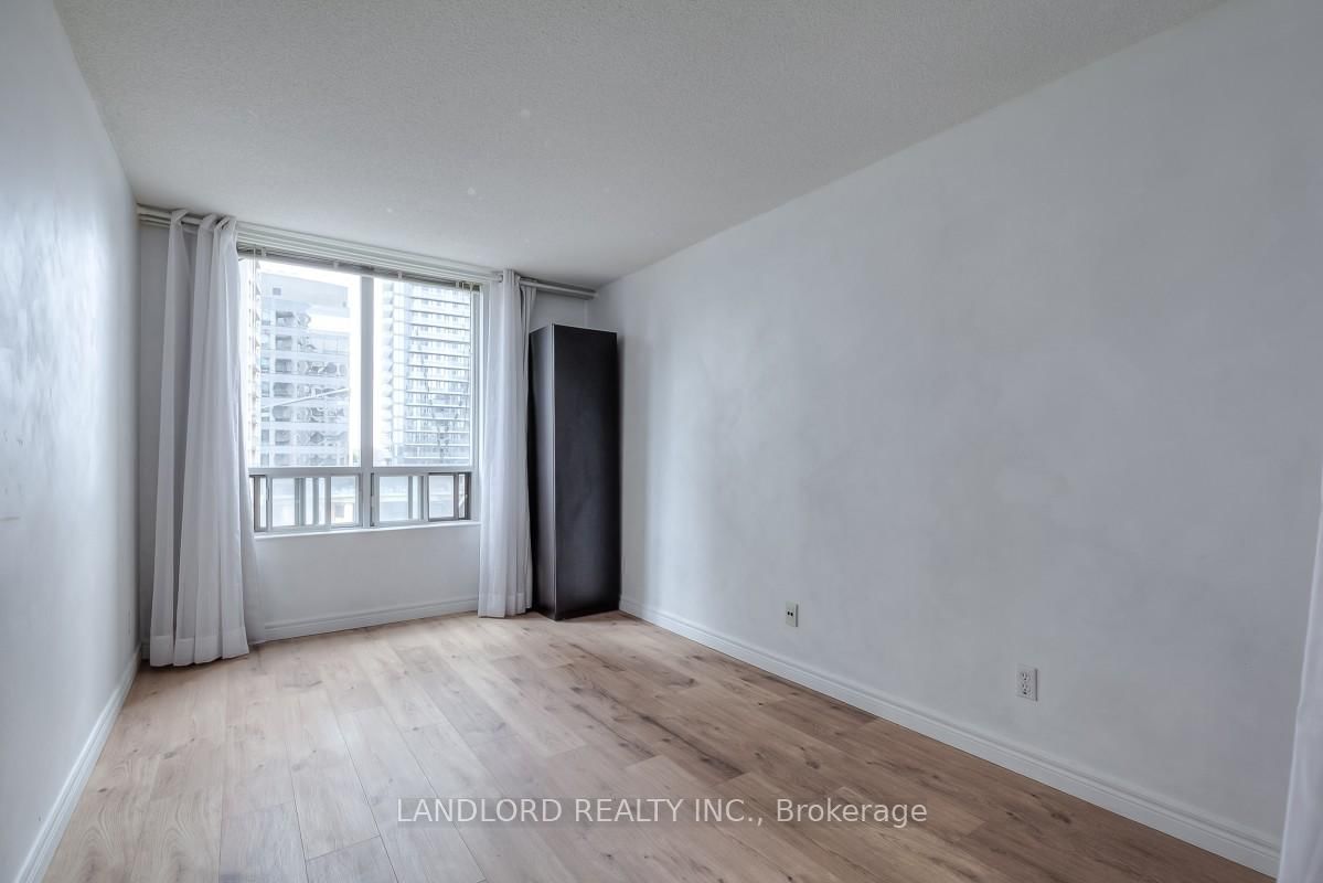 256 Doris Avenue, Unit 801 - Photo 10