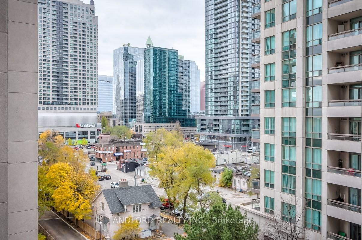 256 Doris Avenue, Unit 801 - Photo 15