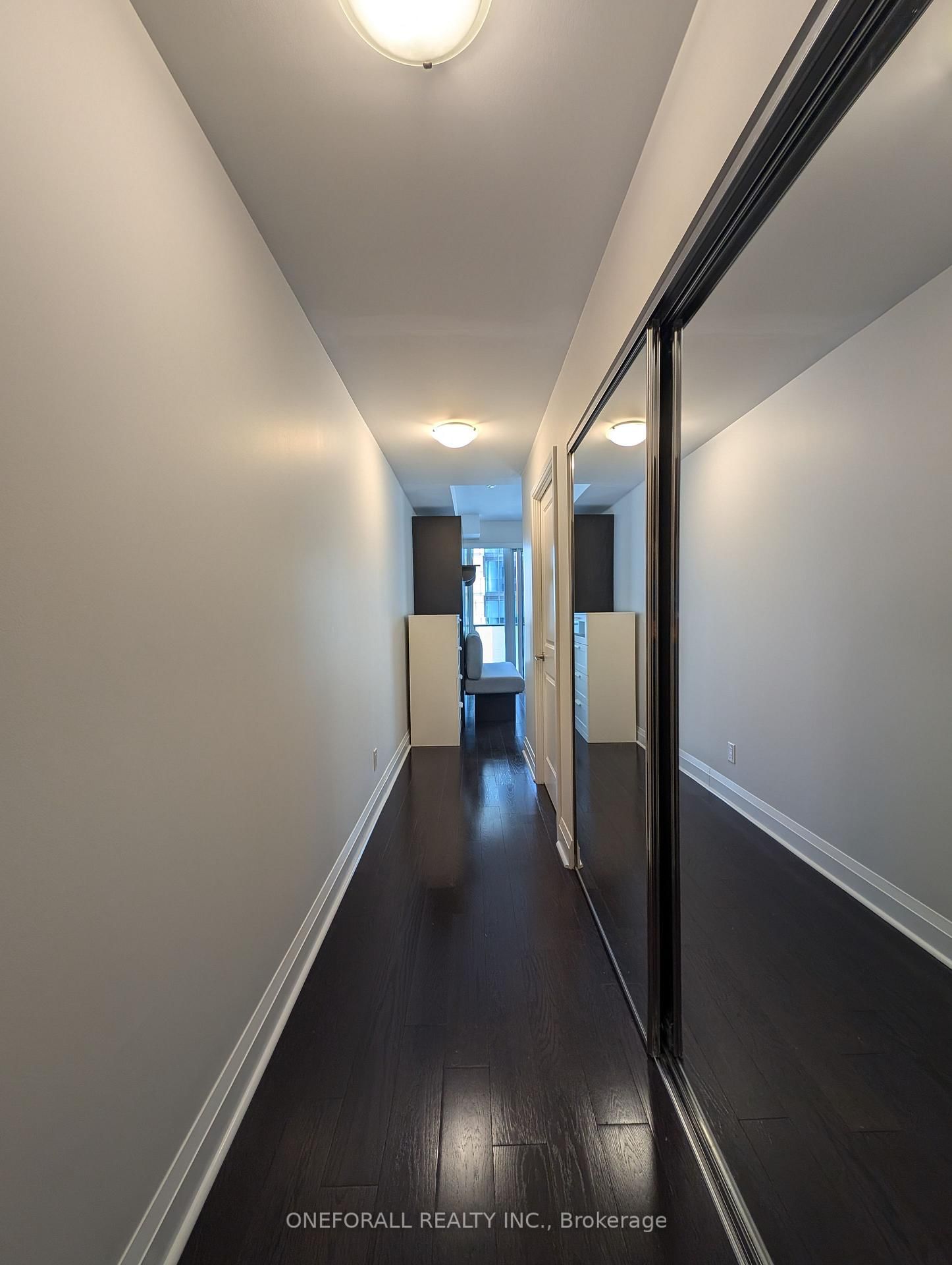 1080 Bay Street, Unit 907 - Photo 15