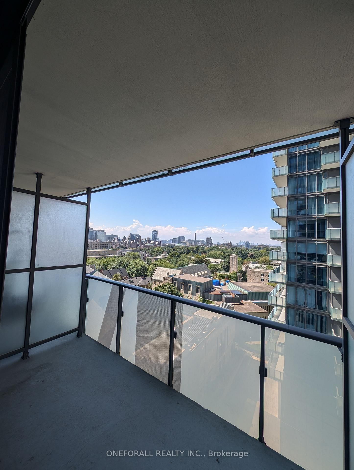 1080 Bay Street, Unit 907 - Photo 23