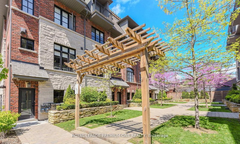 31 Salvador Allende Crt, Toronto, M6G 0A3 | Image 3