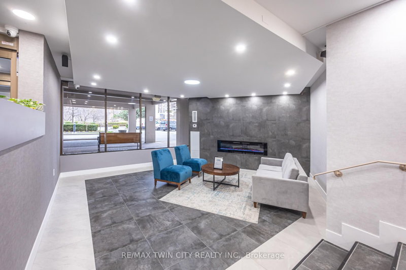 #304 - 20 Edgecliff Gfwy, Toronto, M3C 3A4 | Image 3