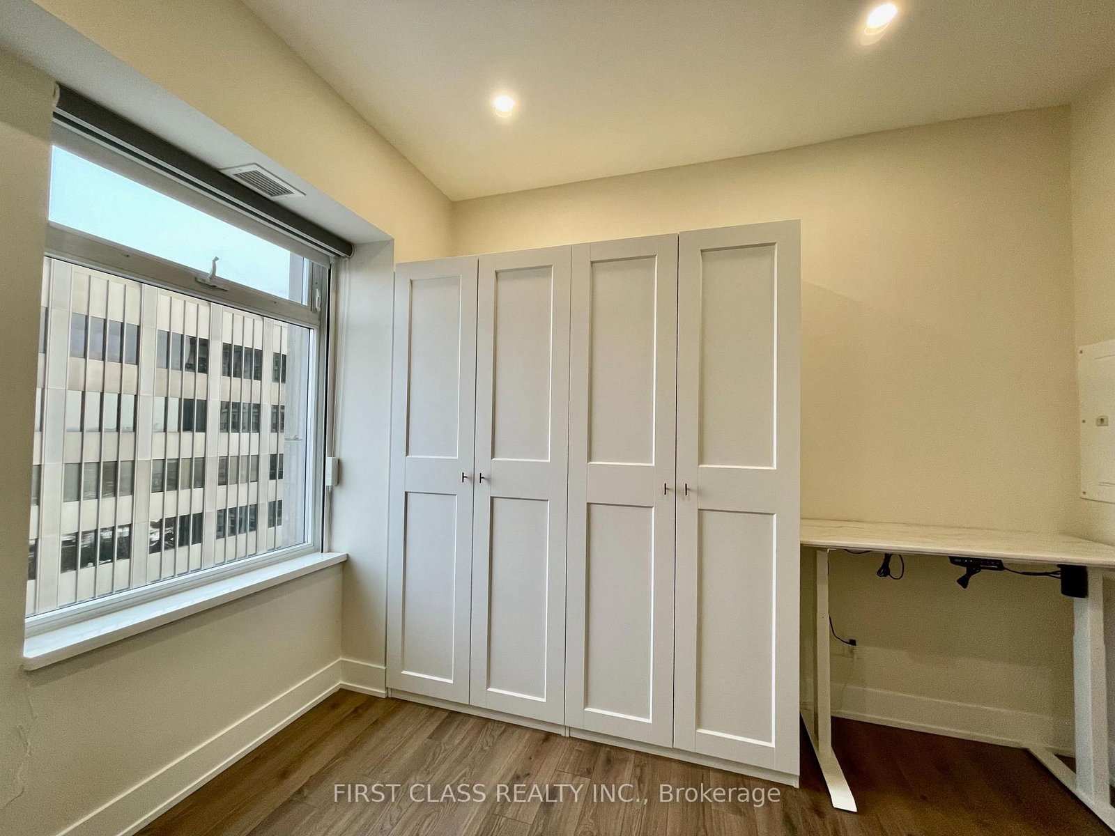 111 St Clair Avenue W, Unit 1505 - Photo 17