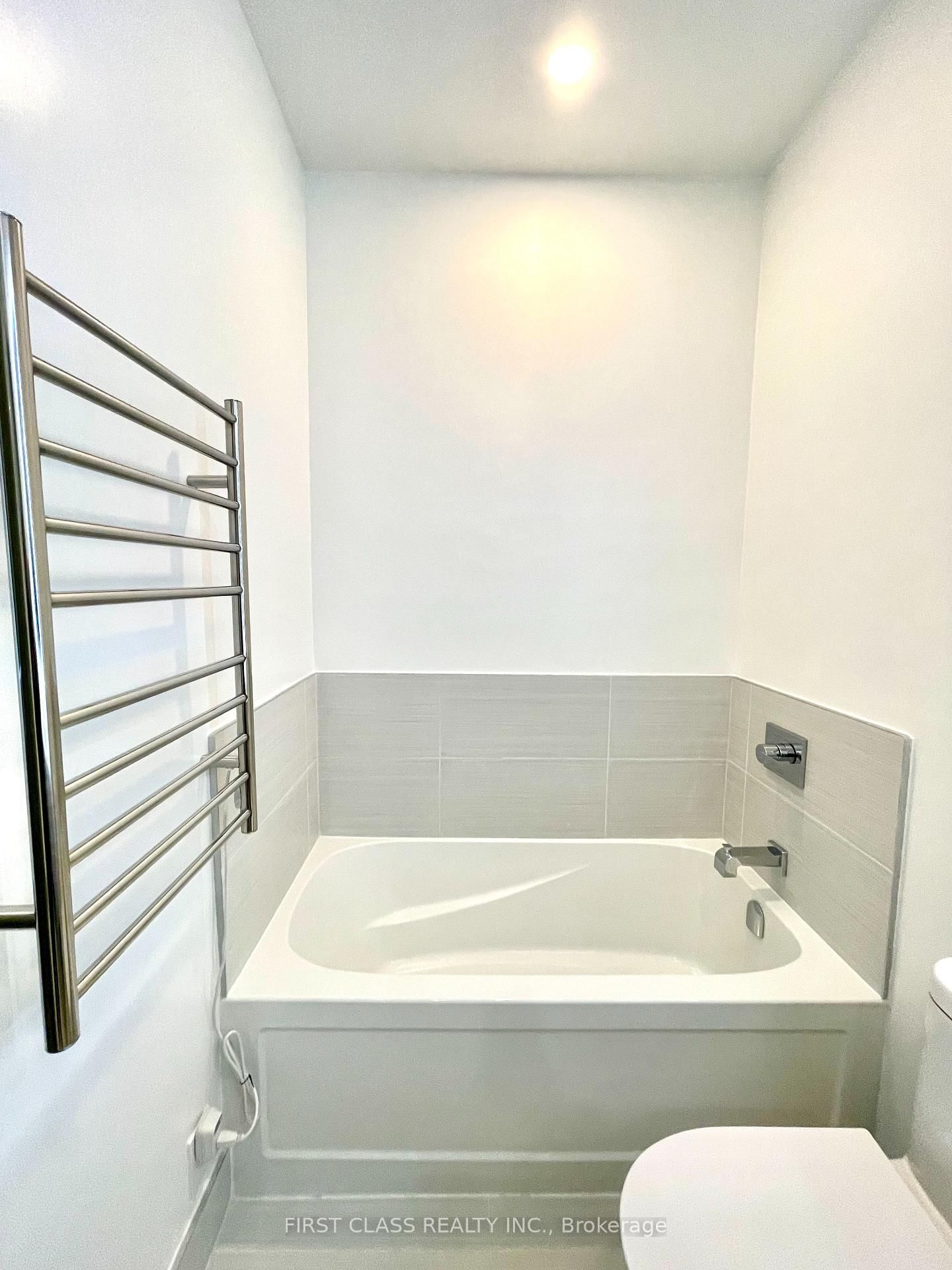 111 St Clair Avenue W, Unit 1505 - Photo 25