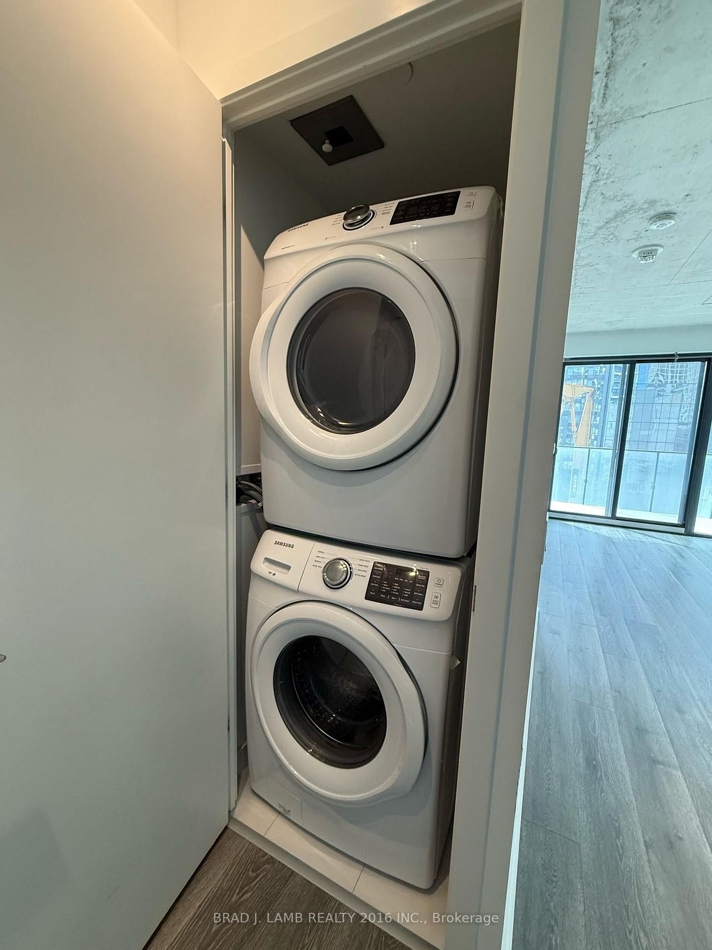 55 Ontario Street, Unit 507 - Photo 6