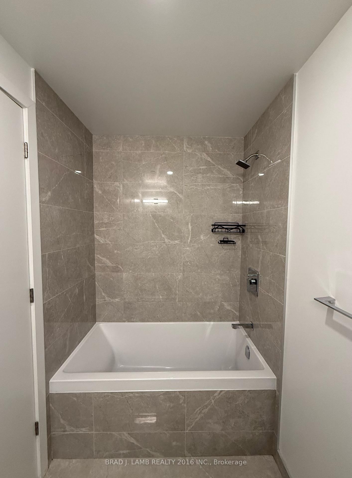55 Ontario Street, Unit 507 - Photo 7