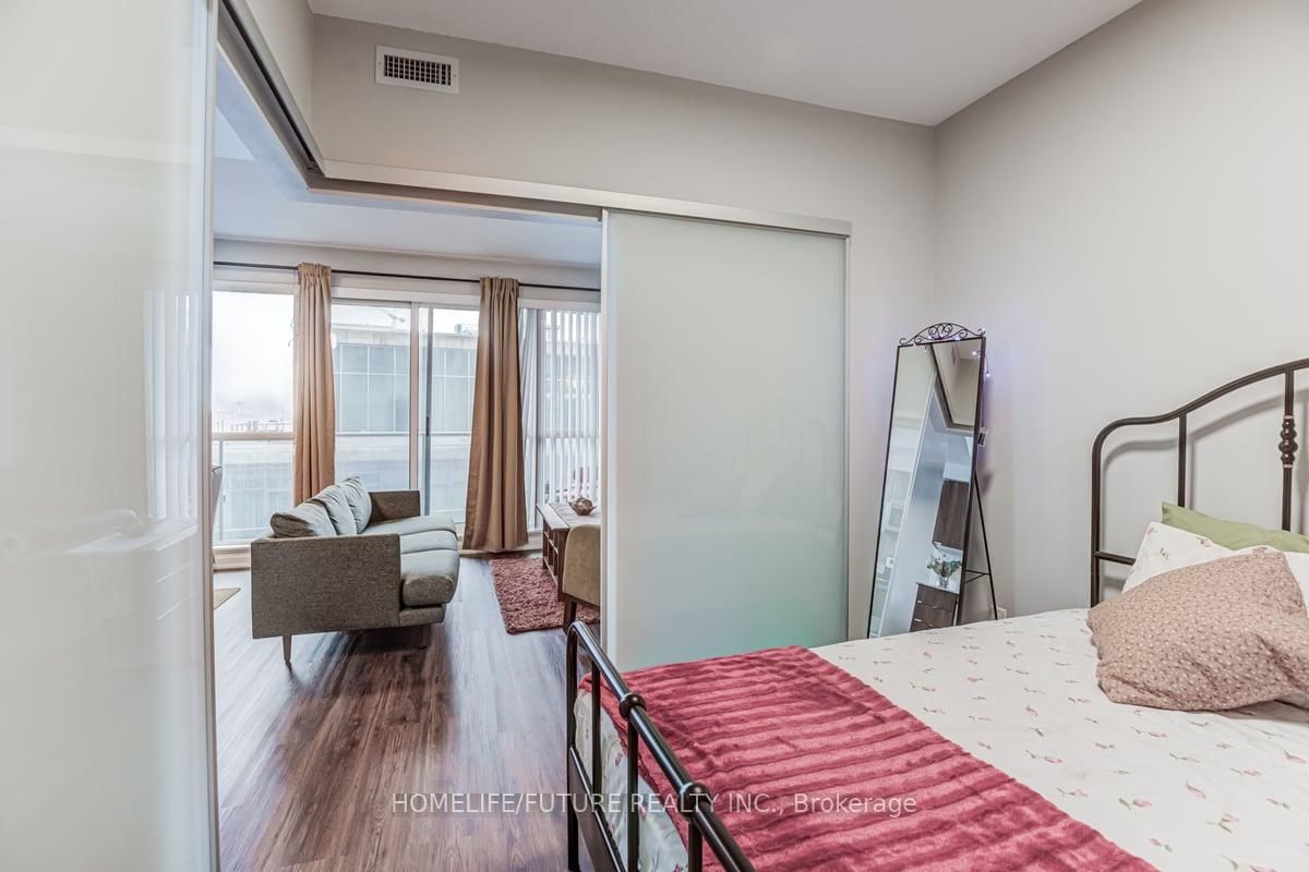 150 East Liberty Street, Unit 1605 - Photo 16