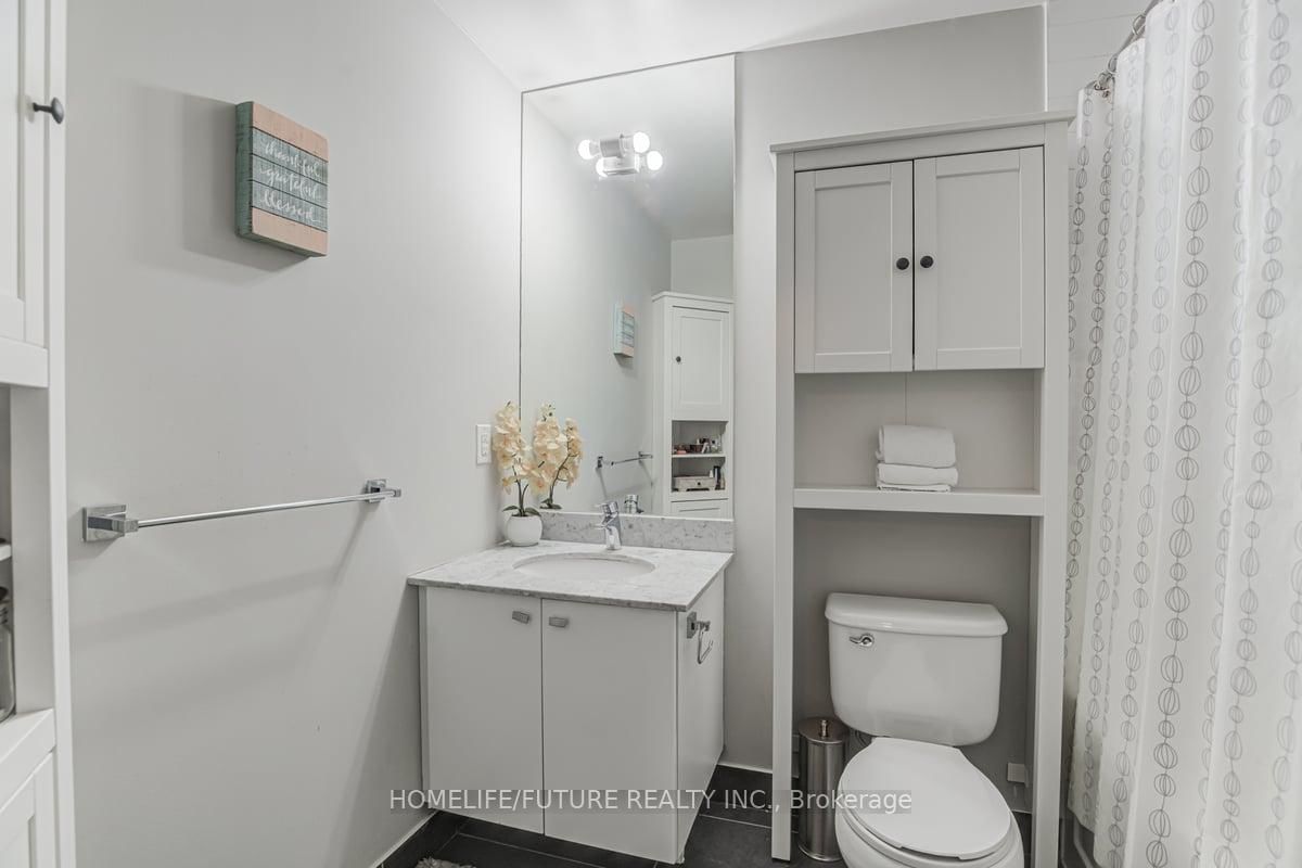 150 East Liberty Street, Unit 1605 - Photo 17