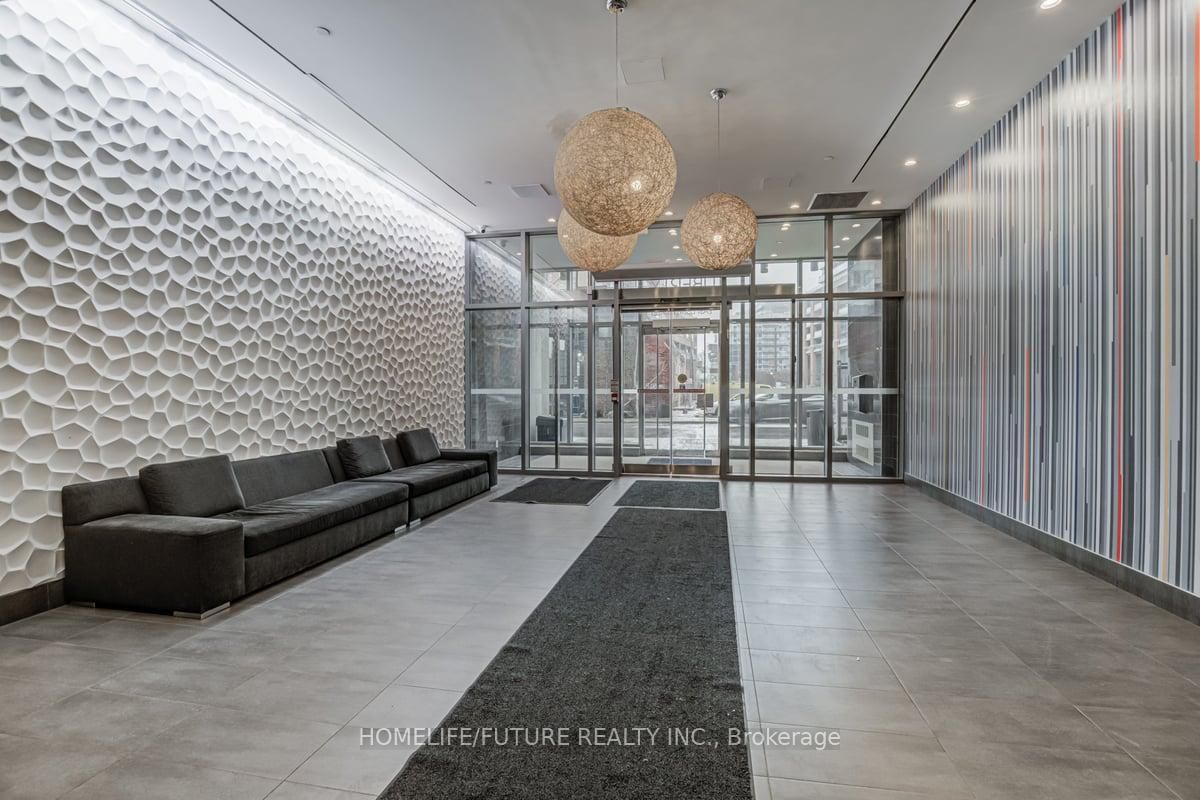 150 East Liberty Street, Unit 1605 - Photo 3