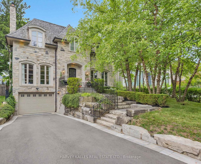 62 Glengowan Rd, Toronto, M4N 1G4 | Image 2