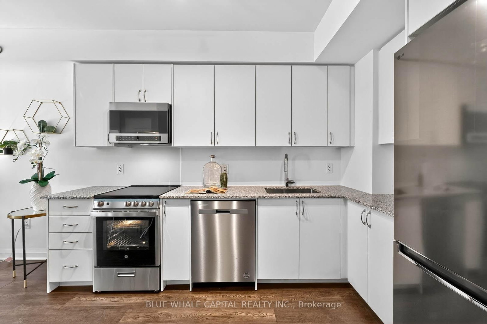 700 Sheppard Avenue W, Unit 202 - Photo 19
