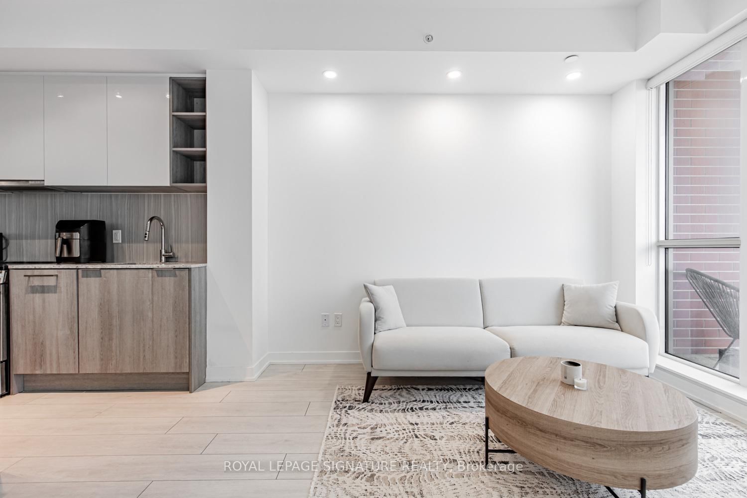 31 Tippett Road, Unit 1208 - Photo 4