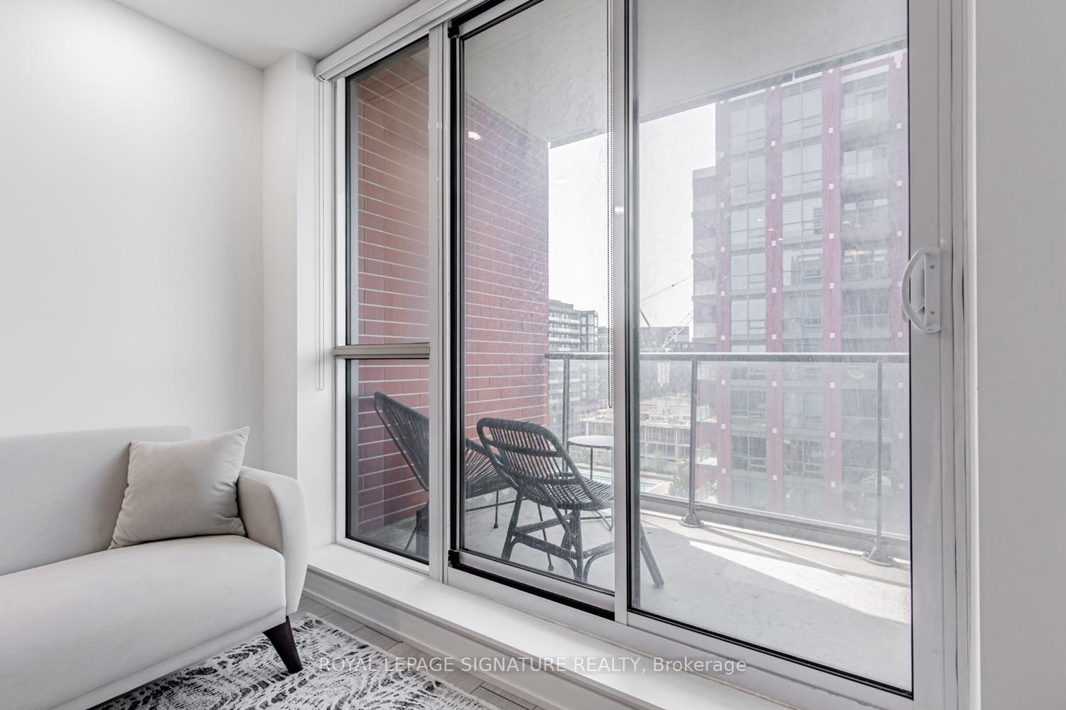31 Tippett Road, Unit 1208 - Photo 6