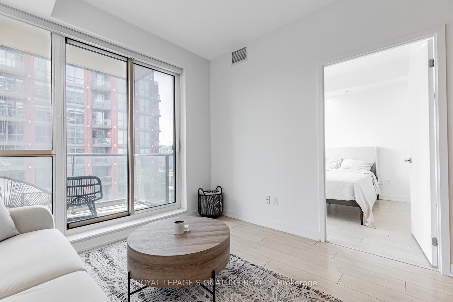 31 Tippett Road, Unit 1208 - Photo 7