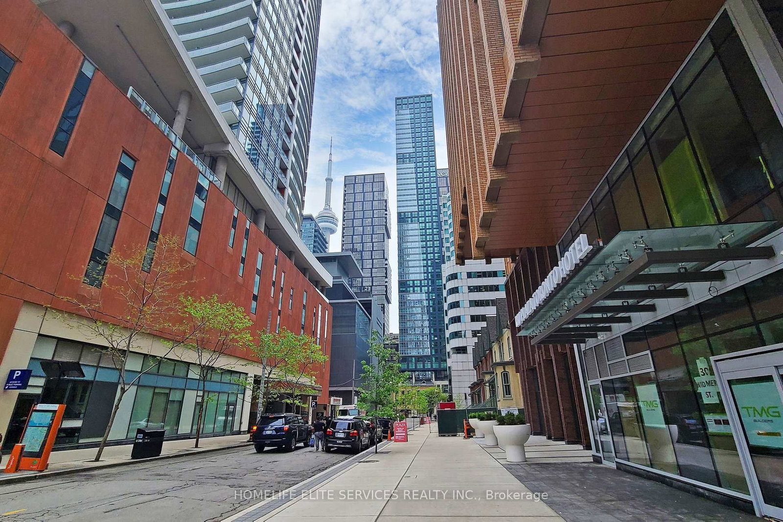 327 King Street W