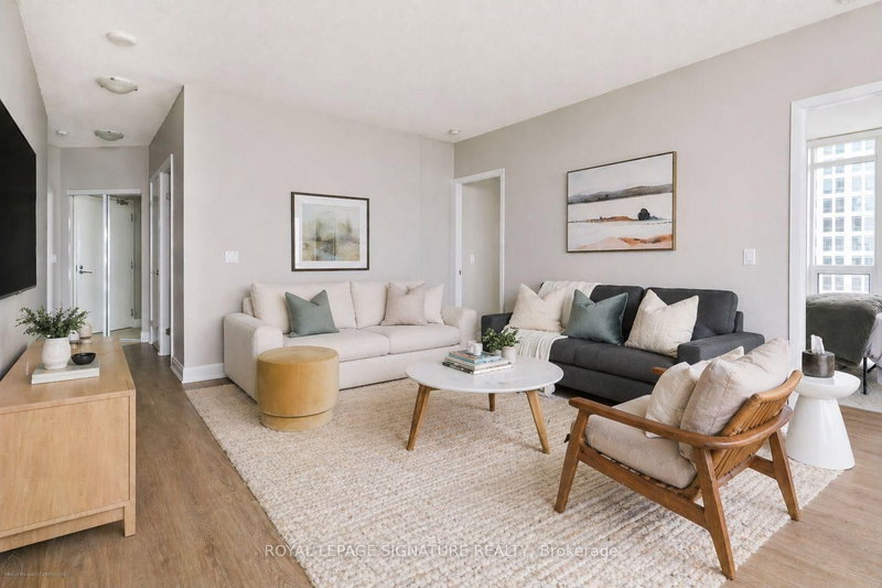 2104 - 215 Fort York Blvd, Toronto, M5V 4A2 | Image 2