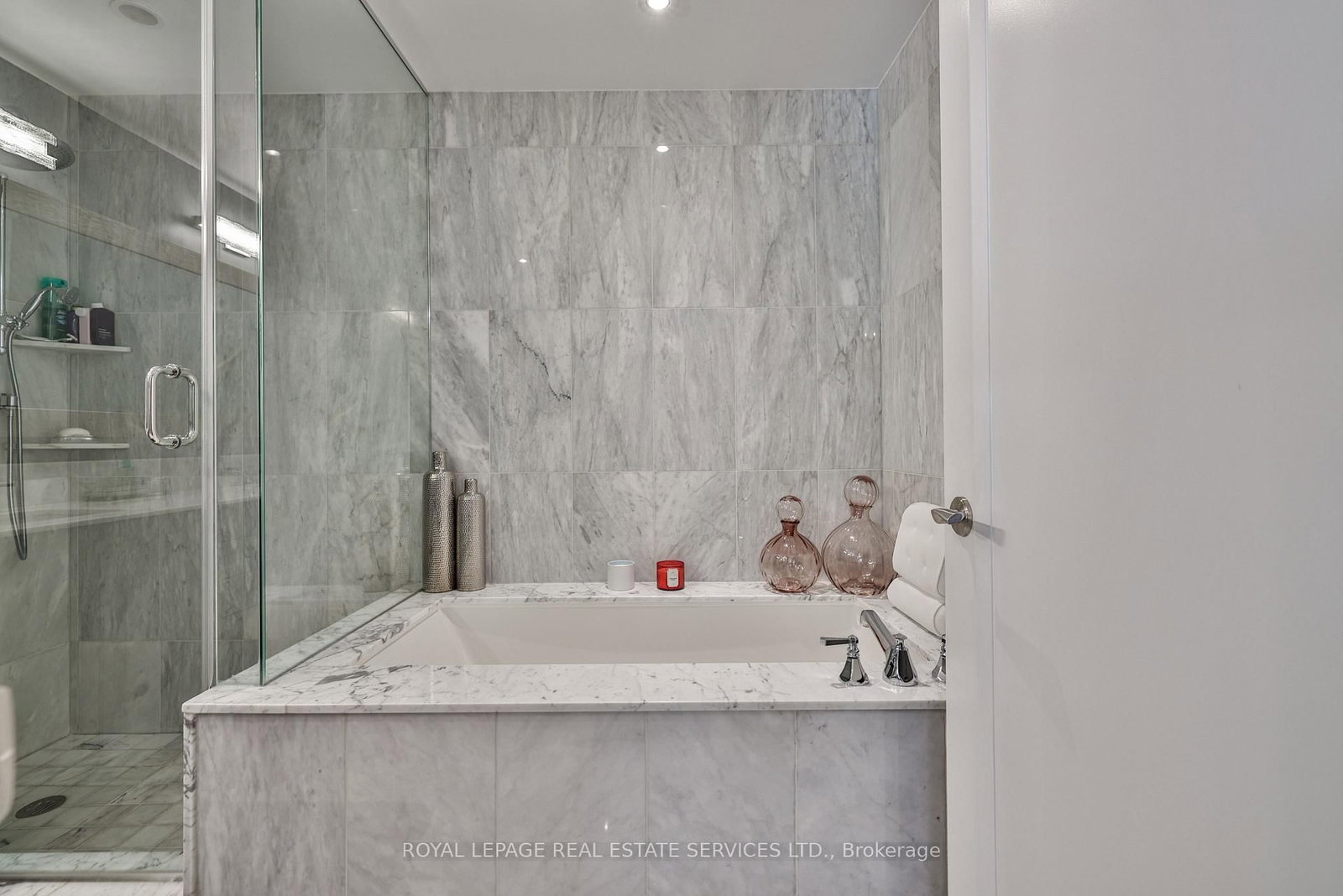 1900 Bayview Avenue, Unit 225 - Photo 20