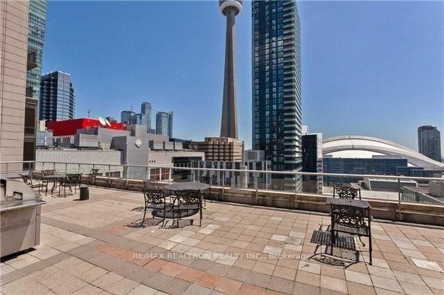 250 Wellington Street W, Unit 1444 - Photo 14