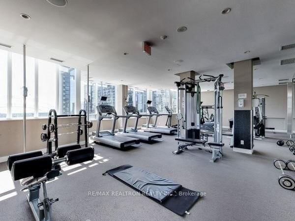 250 Wellington Street W, Unit 1444 - Photo 17