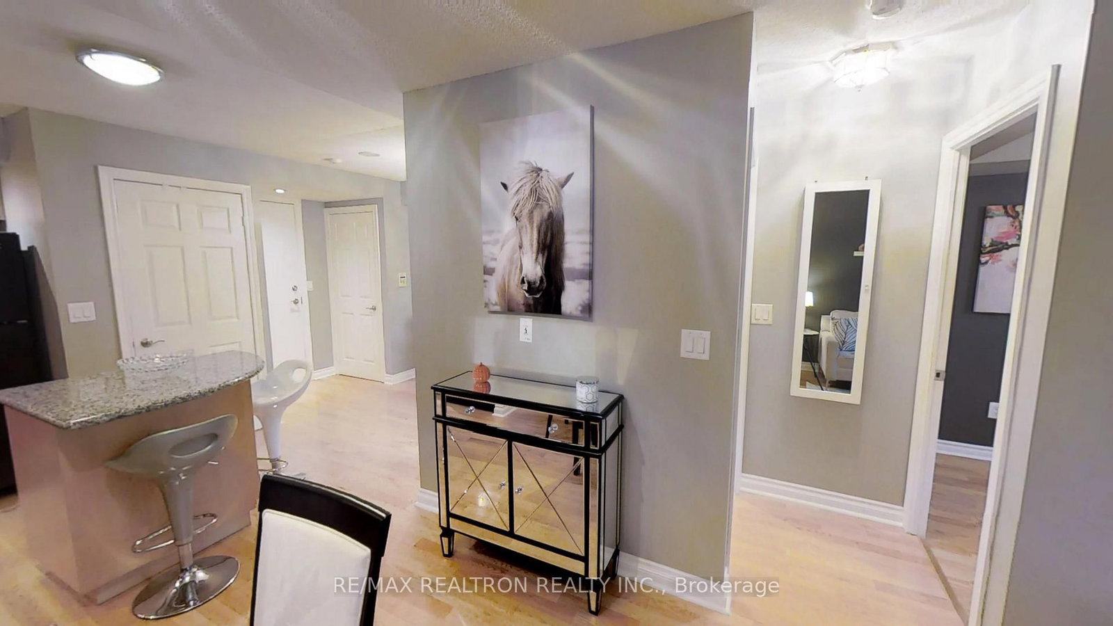 250 Wellington Street W, Unit 1444 - Photo 6