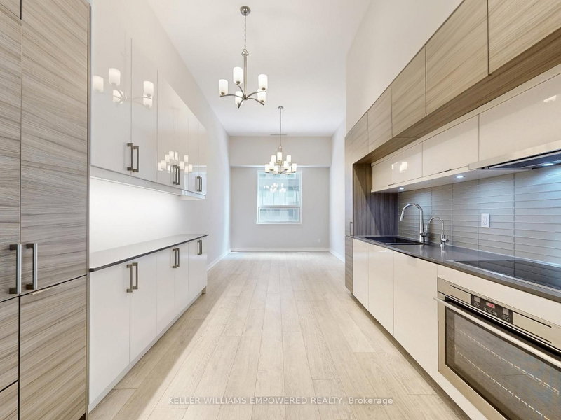 307 - 88 Scott Street