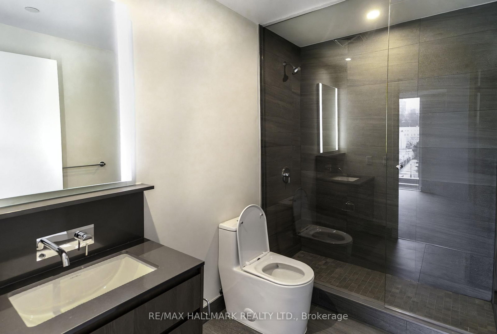 322 Dupont Street, Unit 512 - Photo 10