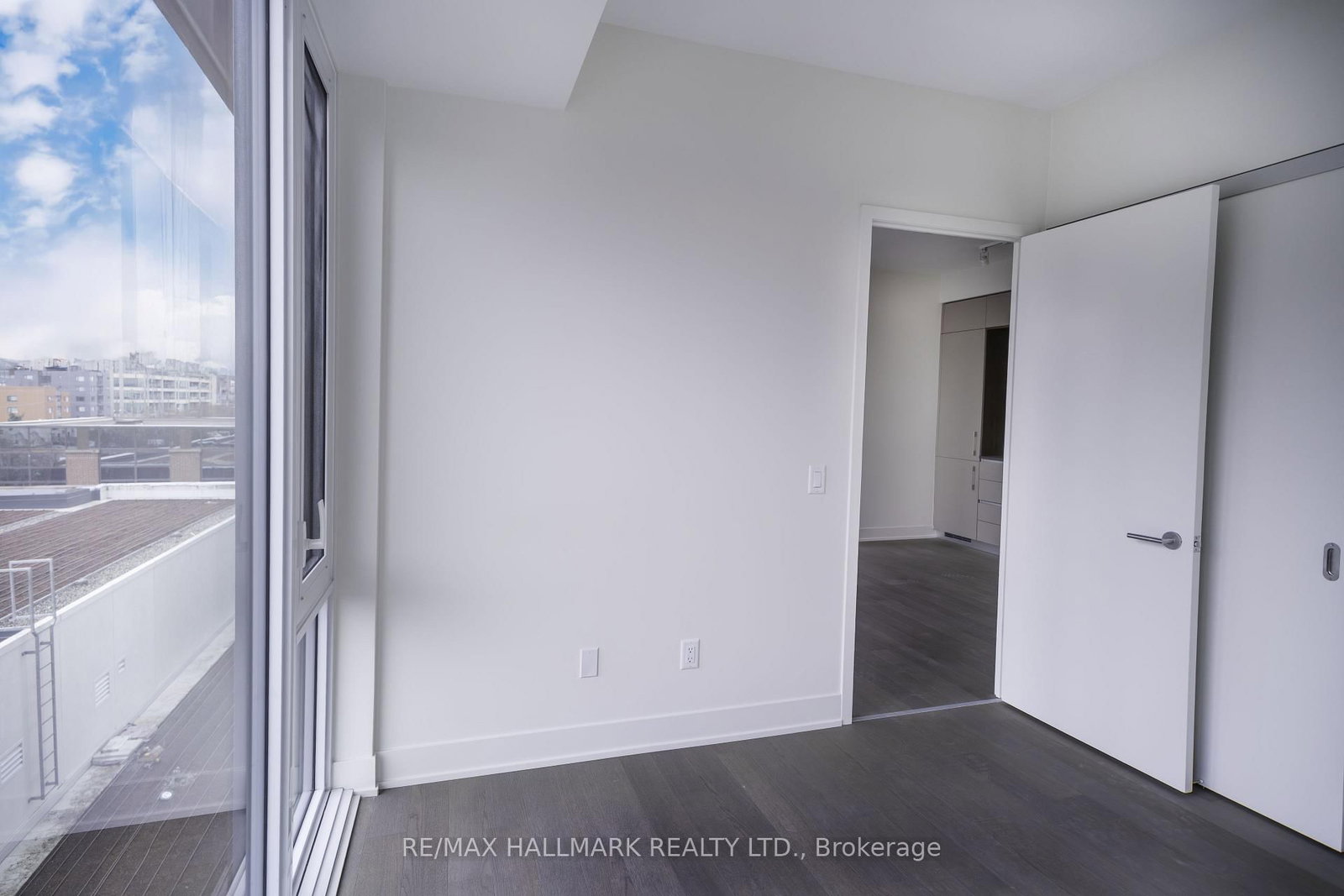 322 Dupont Street, Unit 512 - Photo 12