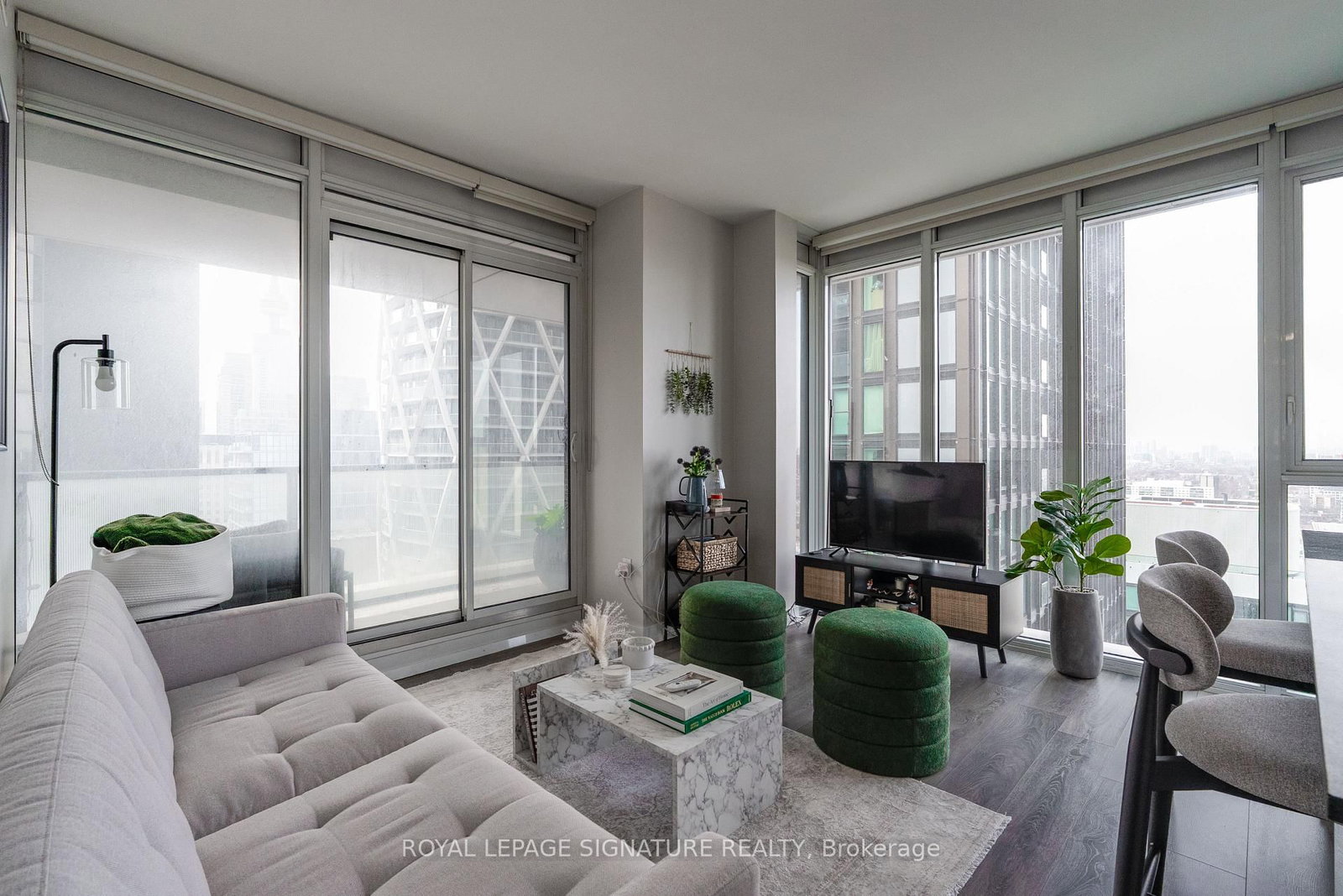 Condo for sale at 2503-426 University Avenue, Toronto, Ontario, M5G 1S9 - University - MLS: C13065334