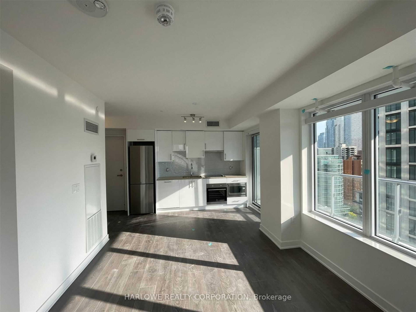 99 Broadway Avenue, Unit 1710 Nt