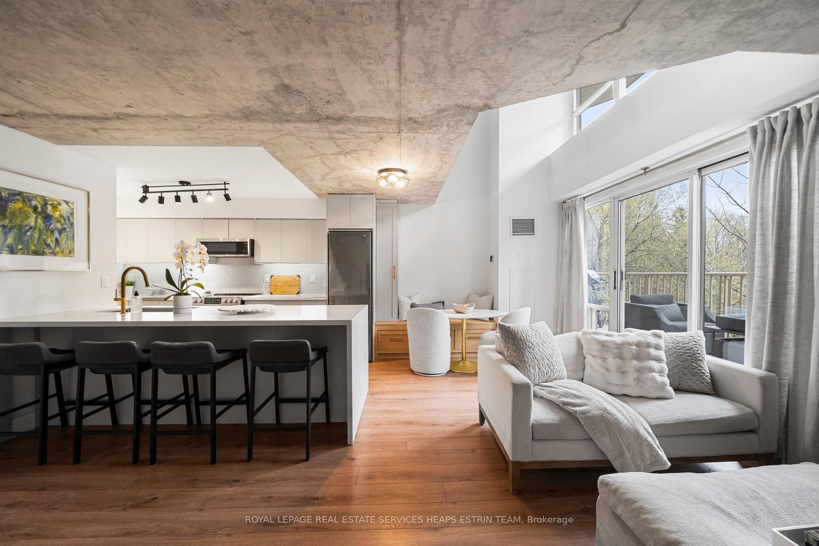 119 Merton Street, Unit 216