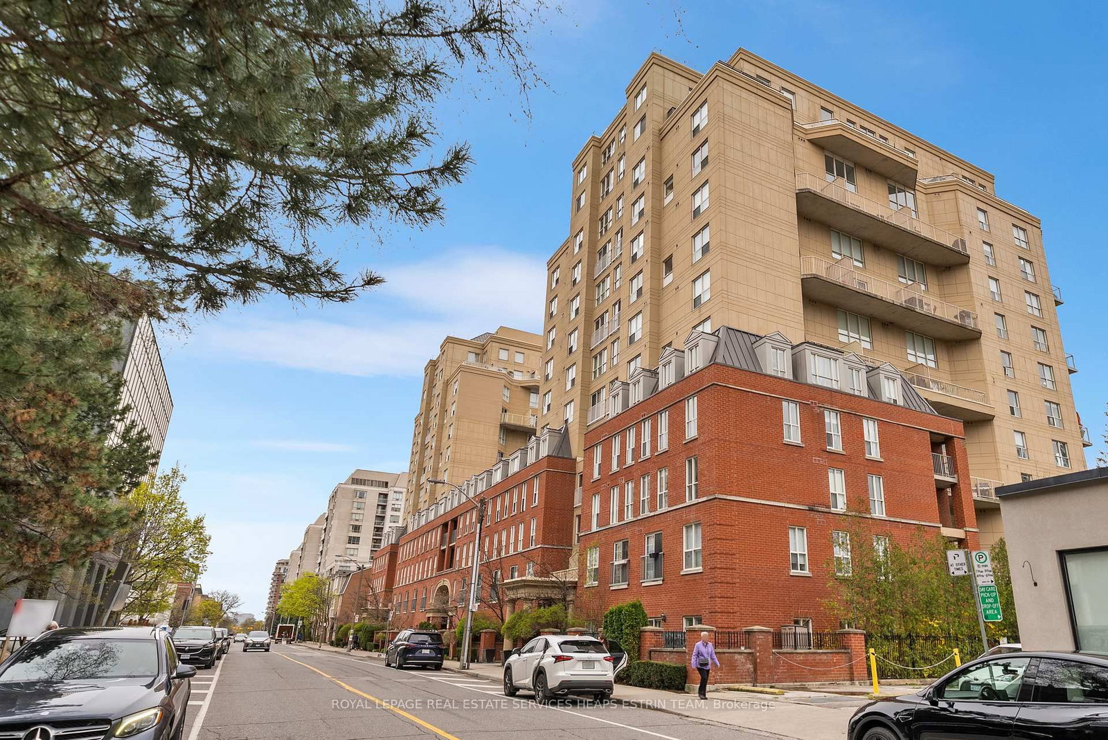 119 Merton Street, Unit 216 - Photo 30