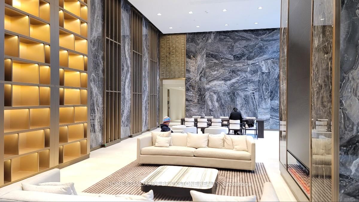 127 Broadway Avenue, Unit 2701
