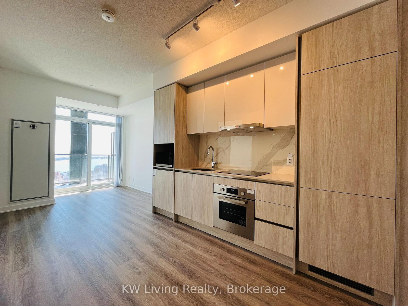 180 Front Street, Unit 4307 - Photo 2