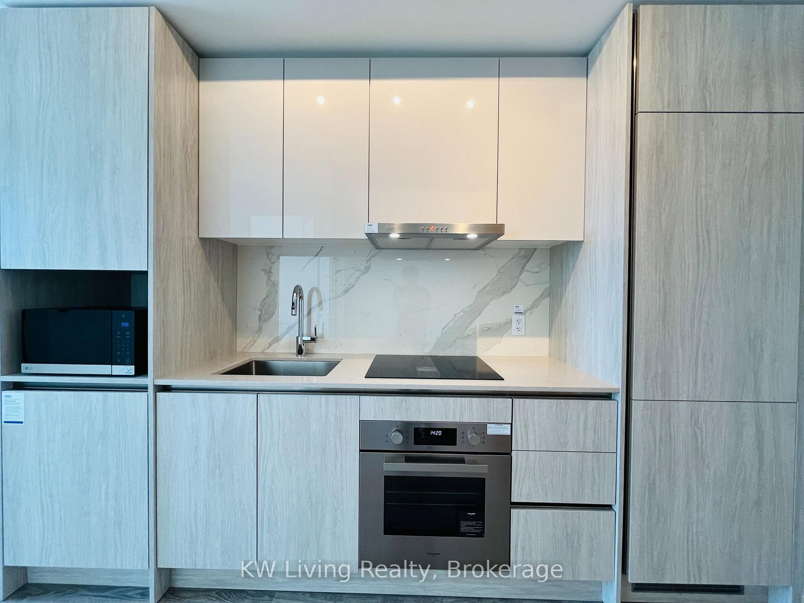 180 Front Street, Unit 4307 - Photo 3