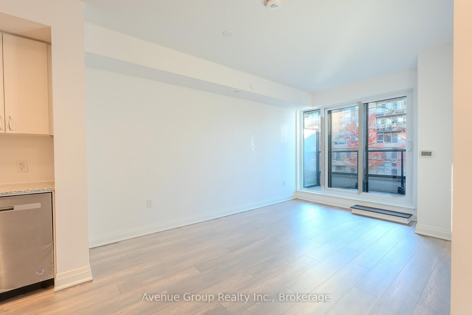 700 Sheppard Avenue W, Unit 203 - Photo 4