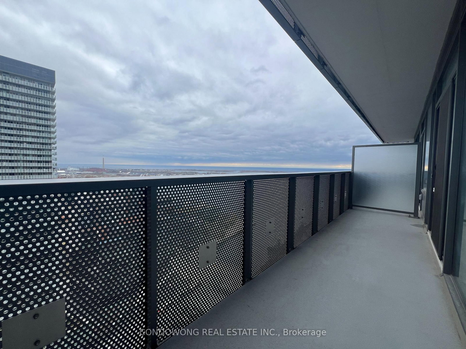 138 Downes Street, Unit 4006 - Photo 10