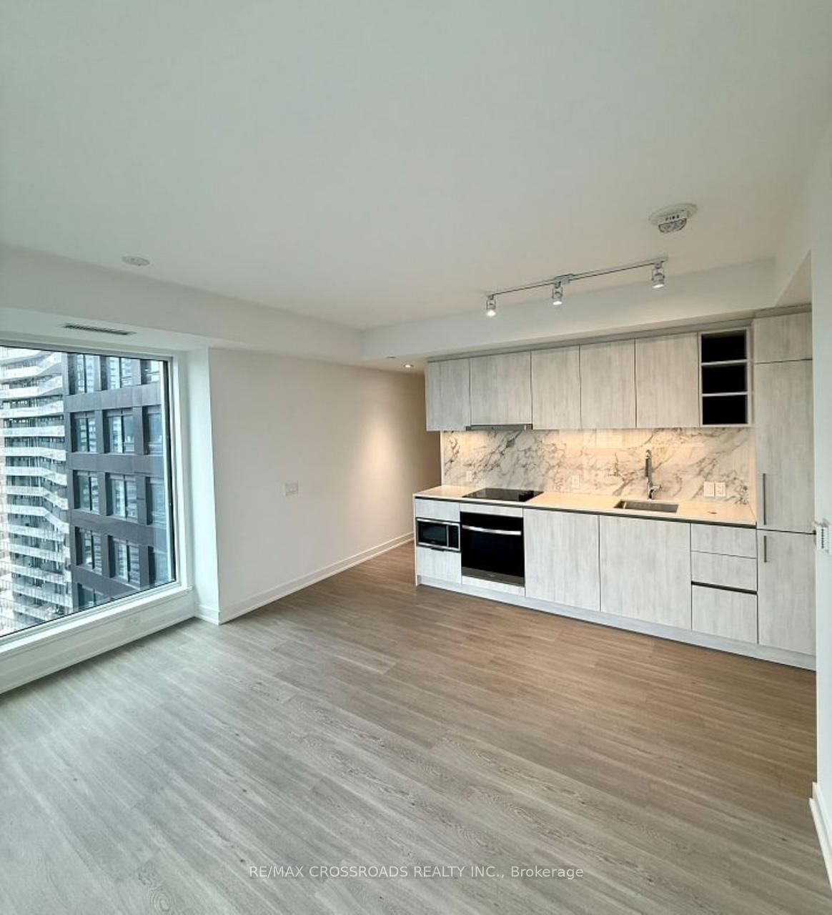 8 Wellesley Street W, Unit 3209 - Photo 10