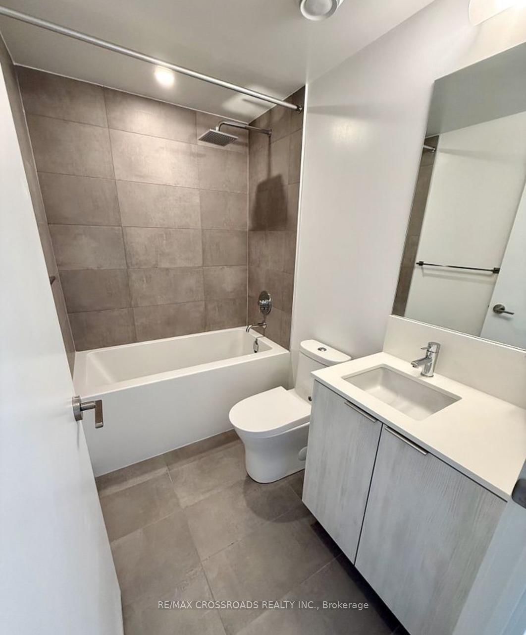 8 Wellesley Street W, Unit 3209 - Photo 9
