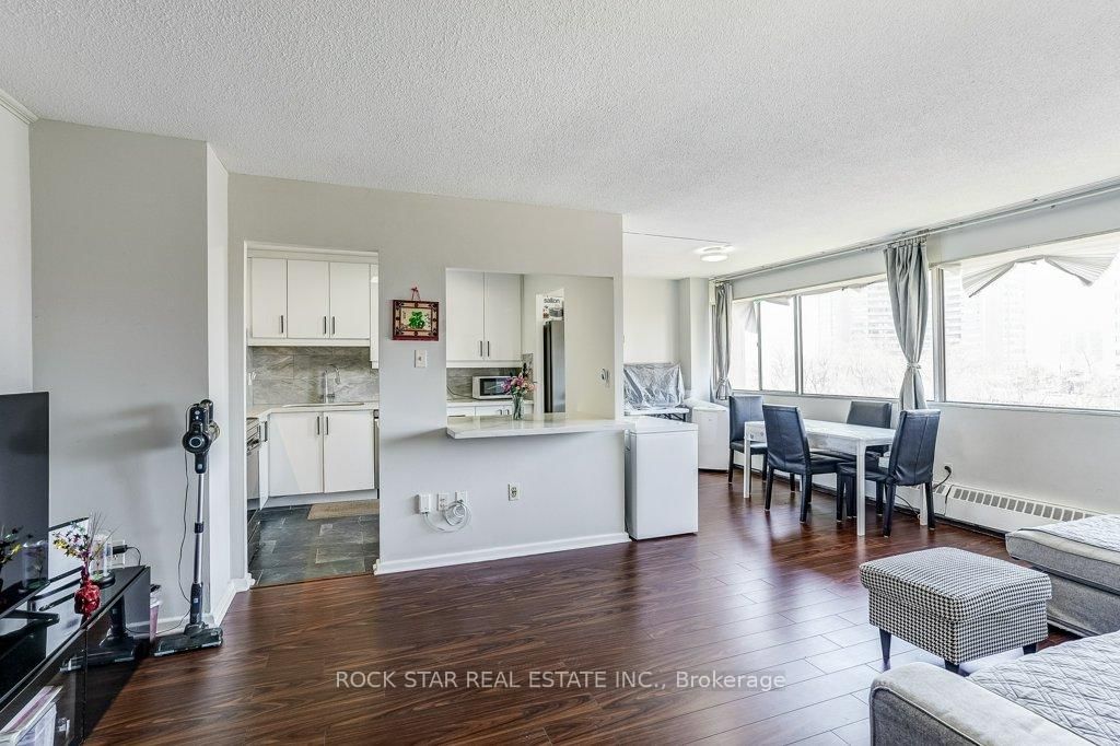 Listing Image 7