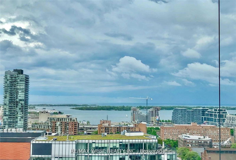 home for lease on 1911-120 Parliament Street
