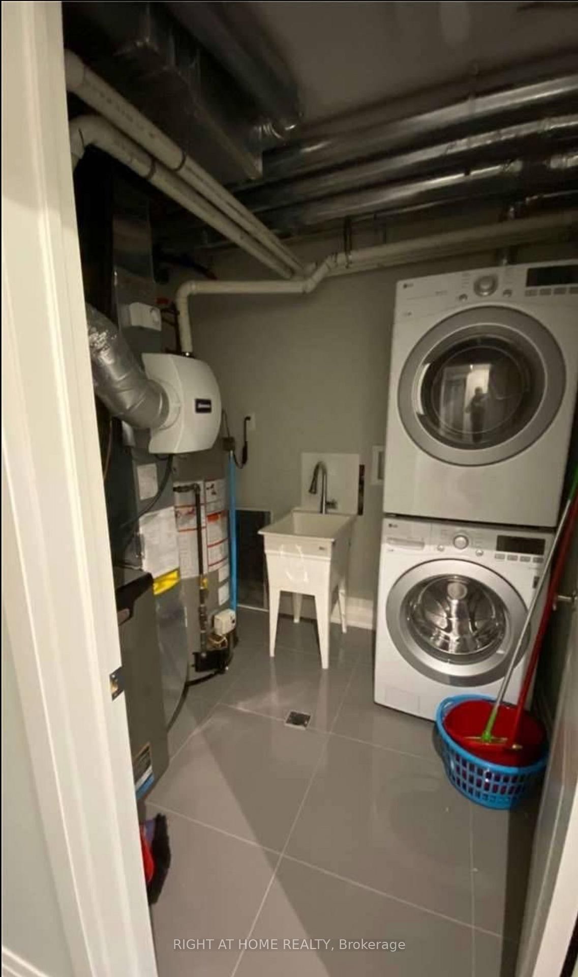 31 Alma Avenue, Unit 1 - Photo 11